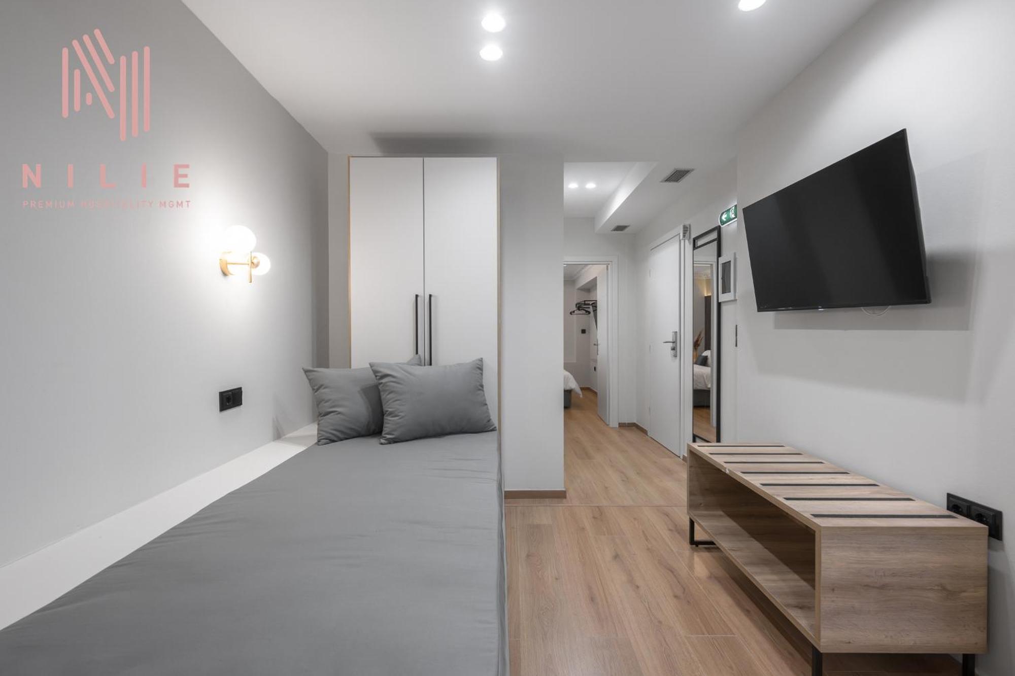 Esther Suites, Nilie Hospitality Mgmt Салоники Экстерьер фото